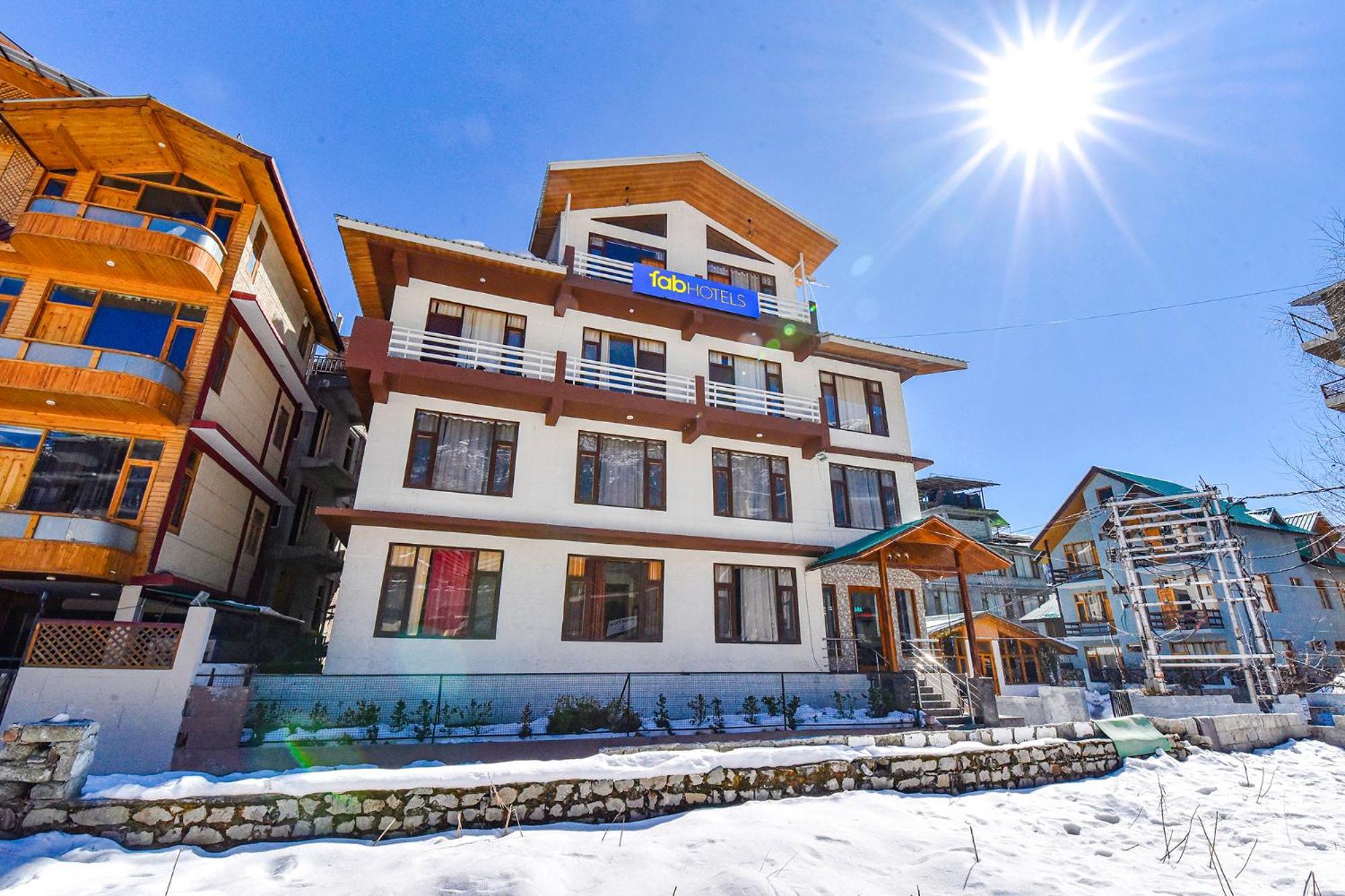 Fabhotel Manali Heaven 3*