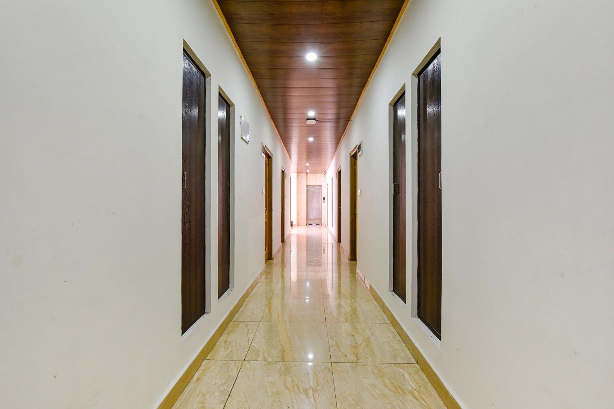 Fabhotel Manali Heaven Hotel